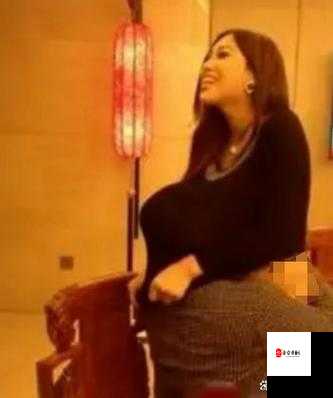 猛男Gy吸奶头呻吟视频引发争议：多元文化表达背后的深层思考