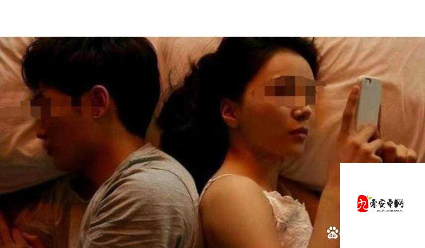 妺妺晚上扒开内裤吃我jij：一个家庭秘密背后的亲情解密