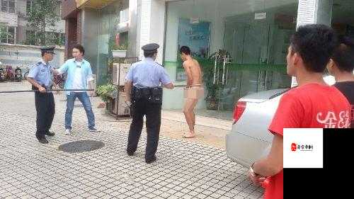 男男军警裸J照无遮挡事件引发热议：社会认知的边界与责任