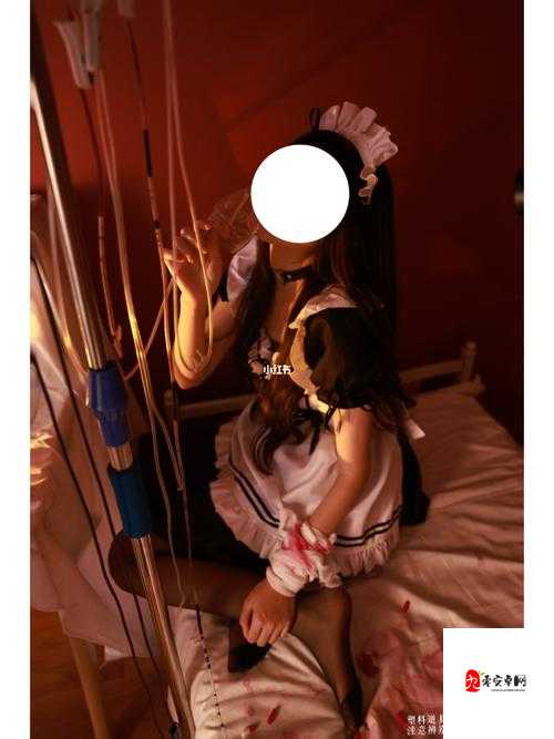 打女仆白嫩㊙️光屁屁网站爆红背后：年轻人为何沉迷这种“非传统社交”？